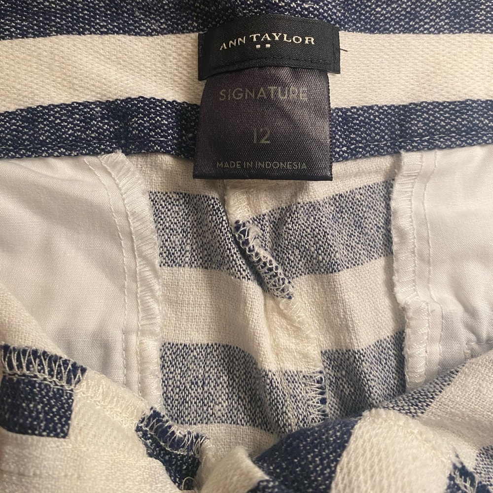 Ann Taylor Signature Shorts